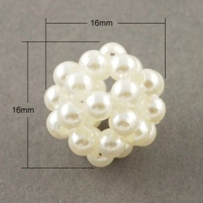 Perlenbeeren aus weien runden Kunststoffperlen mit Perlenoptik, Durchmesser 16 mm.