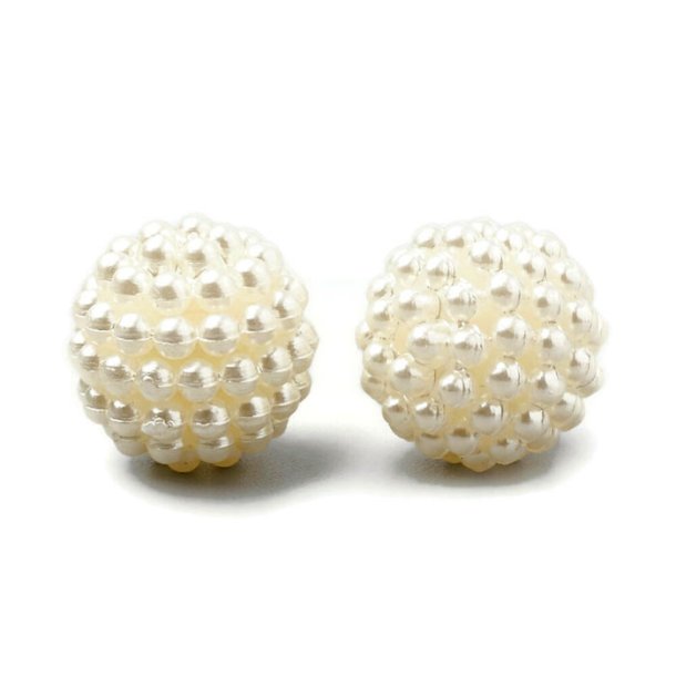 Berry ball, imitation solid acrylic, white, pierced, 12 mm. 2 pcs.