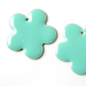 Emaille-Anhänger, groß, helltürkise Blume, 27 mm, 2 Stk.