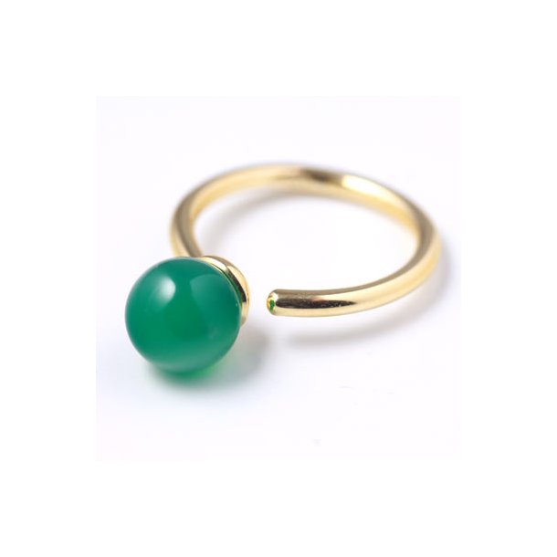 Finger ring with 8mm green agate.