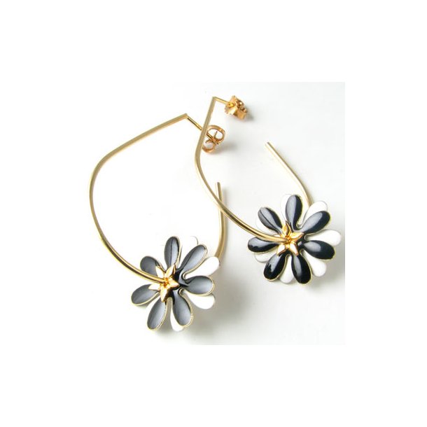 Long beautiful earrings with enamel daisies and gilded silver star.