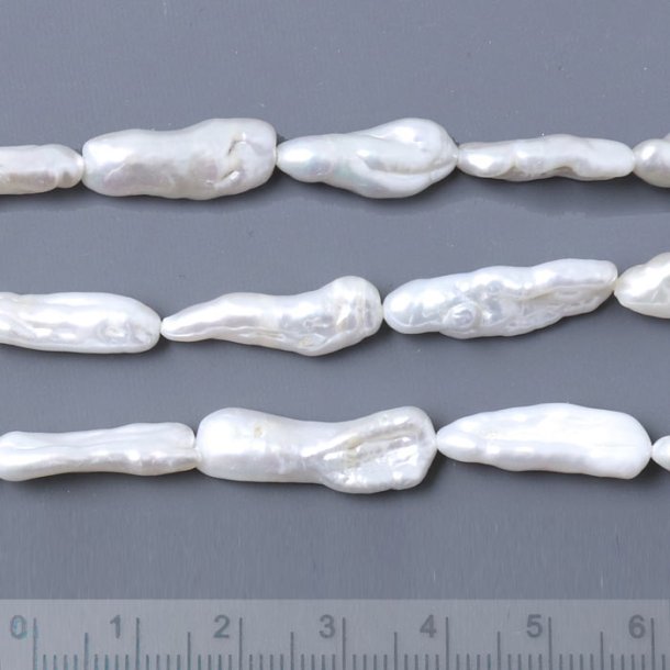Freshwater pearl, long, baroque, white, A-grade, long model, ca. 20-24x6x5mm, 2pcs