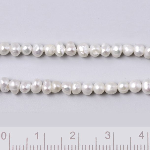Freshwater pearl, white, potato, side drilled, ca. 3,5x4 mm, A-grade, 10 pcs
