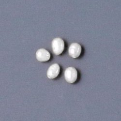 S��wasserperlen, ganzer Strang, wei�, Tropfen, 4x3 mm, B-grade, ca. 80 Stk