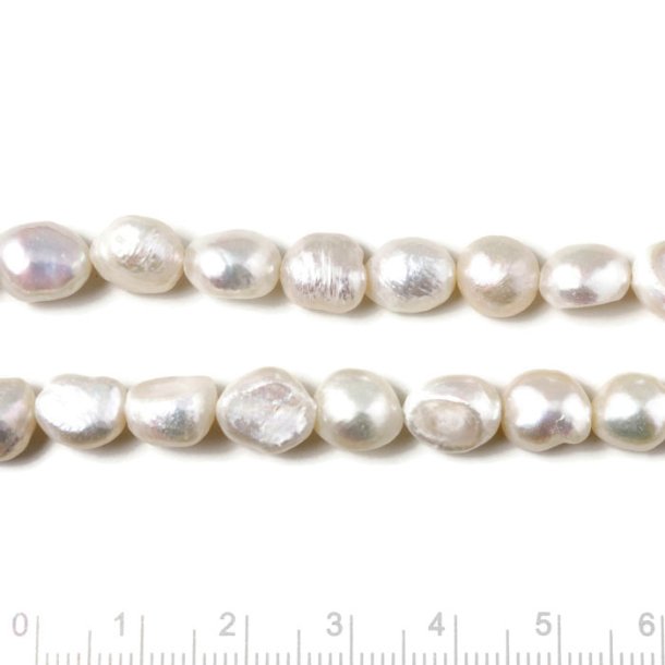 Freshwater pearl, baroque, oval, white, B-grade, ca. 8-10x7.5mm, 6pcs