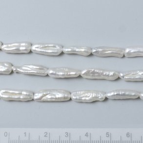 Freshwater pearl, long, baroque, white, 16-18x6x5mm, A-grade, 2pcs