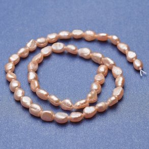 Freshwater pearl, light peach, potatoe bisque, oval-shaped, B-grade, 8x5mm, ca. 40pcs