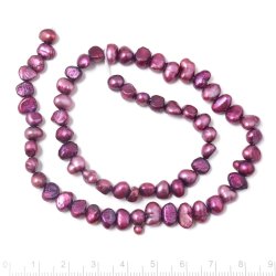 S&uuml;&szlig;wasserperle, ganzer Strang, grau, rot-lila, ca. 5,5x7 mm, ca. 65 Stk.