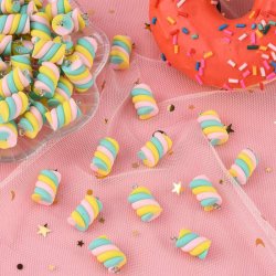 Anh&auml;nger, fimo, Marshmallow-Imitat mit Metall&ouml;se, gr&uuml;n-gelb-pink, Ma&szlig;e 17x10 mm, 2 Stck