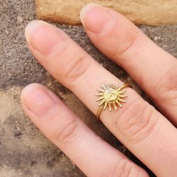 Fingerring, sol med ansigt, forgyldt st�l, justerbar St�rr.: 50-56, 1 stk