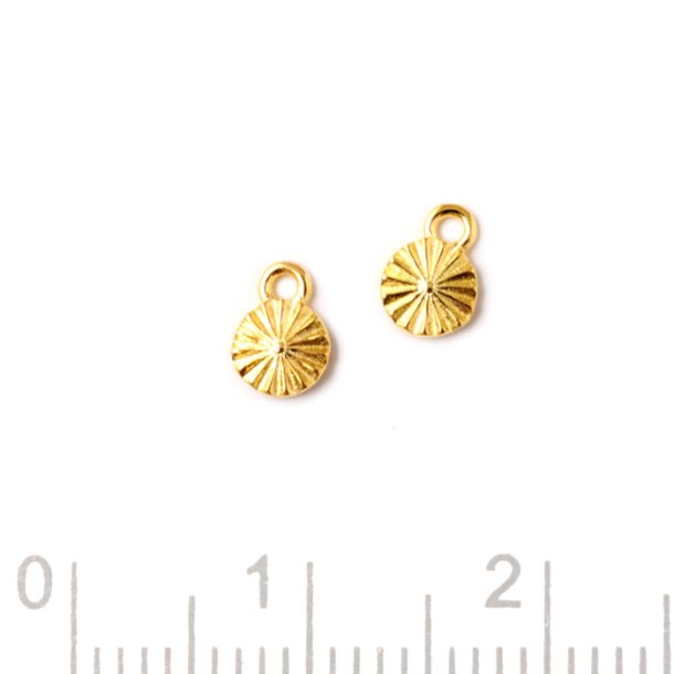 Charm, round with sun beam facets and loop, gold-plated silver, 4x6x1mm, 2pc