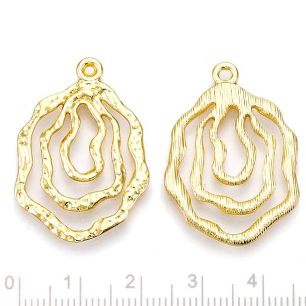 Leaf pendant, hammered, Gold plated brass, 31x22x2 mm, 4 pcs.