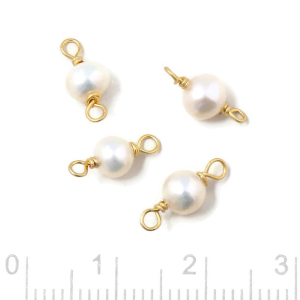 Spacer with white 4.5 mm freshwater pearl, gold-plated silver, 2 pcs