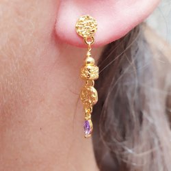 Zwischenstck, gehmmerte Mnze mit 2 sen, vergoldetes Silber, 5x8,7 mm, 2 Stck