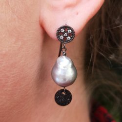 Steel coin, black, stardust surface, 10mm, with hole at the edge, 4pcs