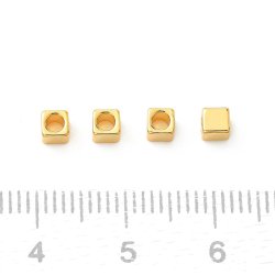 Quadratische kubische Perle, 18 Karat vergoldetes Messing, 3x3x3 mm, 10 Stck