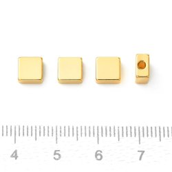 Quadratische flache Perle, 18 Karat vergoldetes Messing, 6x6x3 mm, 6 Stck