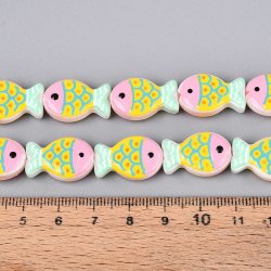 Glasperle, emaillierter Fisch, rosa, gelb und t�rkis, 20 x 13 x 5,5 mm, 2 St�ck