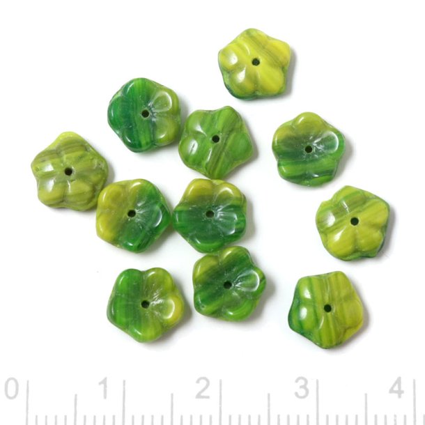 Flower Glass bead, green shades, diameter 8 mm, 6 pcs