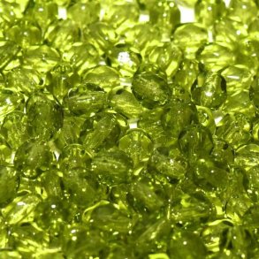 Glasperle, durchsichtig olivgrn, rund facettiert, 4 mm, ca. 110 Stk.