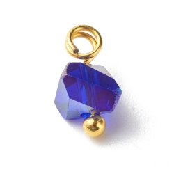 Lille vedh�ng, facetteret glas, m�rker�d, guldfarvet messing, 8x6 mm, 6 stk.
