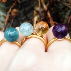 Gr&uuml;ner Achat, angebohrte Perle, facettiert, 10 mm, 1 Stk.