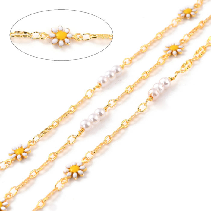 Kette mit Gänseblümchen und shell pearls, vergoldetes Messing, 7,5x13 mm, 50 cm