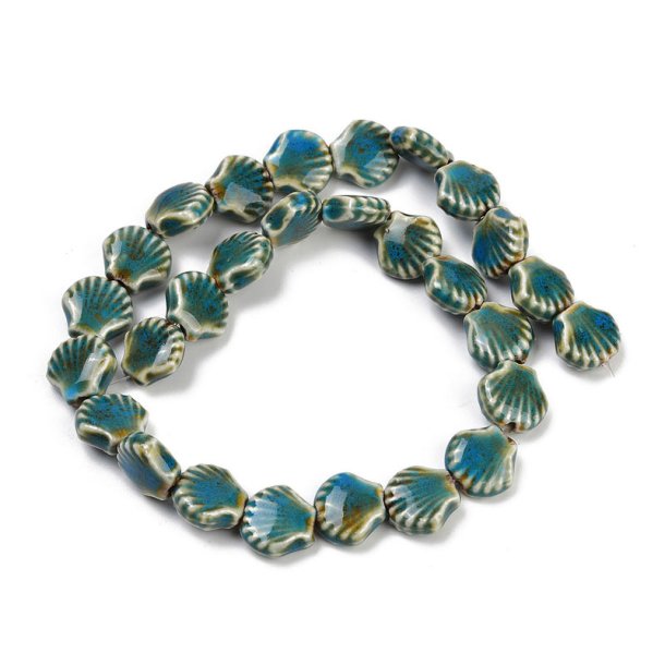 Muschel, Keramikperle, ganzer Strang, petrolblau, 13x14 mm, ca. 28 Stck