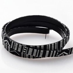 Ethnischer Baumwollkord, schwarz/wei&szlig;, flach,10 mm, 20 cm.