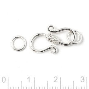 S clasp, silver with centre ornament and jumprings, 18x11 mm, 1 pc.