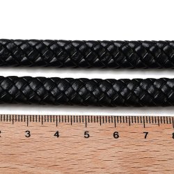 Geflochtene PU-Kunstlederkordel, schwarz, flach, 9x4 mm, 20 cm