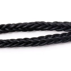 Lederband, viereckig geflochten, matt schwarz, weiche Qualit&auml;t, 5,5 mm, 10 m