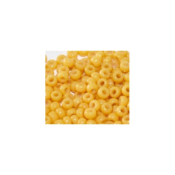 Miyuki seed bead, banana, shiny, opaque, size #11, 2x1,5 mm, ca. 1200 pcs