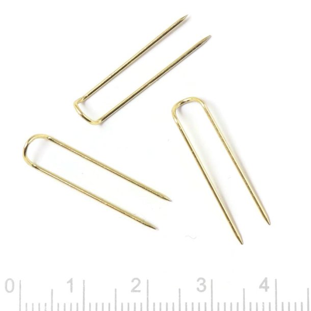 Macram&eacute; needles, brass, U-shaped, length 24mm, Head width 6mm, 20pcs.