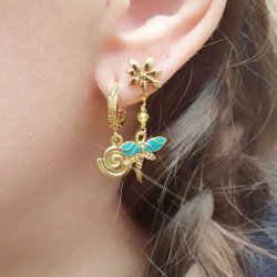 Ohrstecker, Blume mit �se, 18 Karat vergoldetes Messing, 11 x 9 mm, 4 Stck