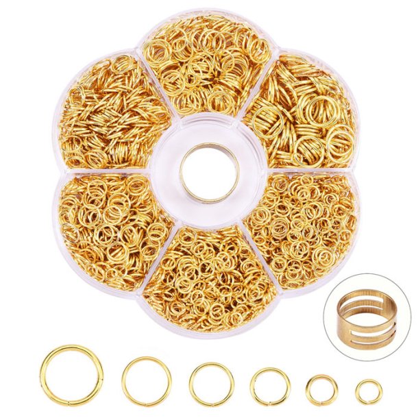 Jumpring-set, gold-plated, in smart plastic container with 8 different sizes.