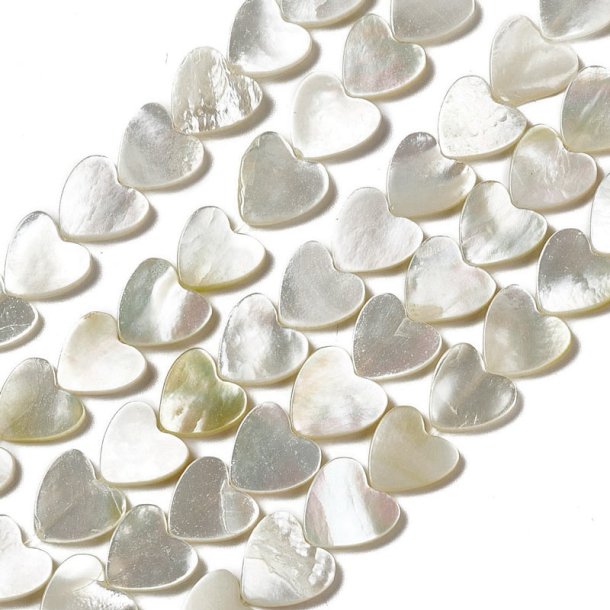 Herzfrmige Perle, ganzer Strang, aus Perlmutt, naturwei, 11x11x1,5 mm, 37 Stck
