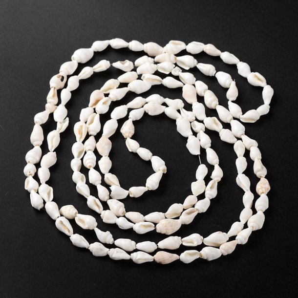 Conches, double strand, white, drilled-through, Hole: 0,3mm, appx. 10x8mm, ca. 135pcs