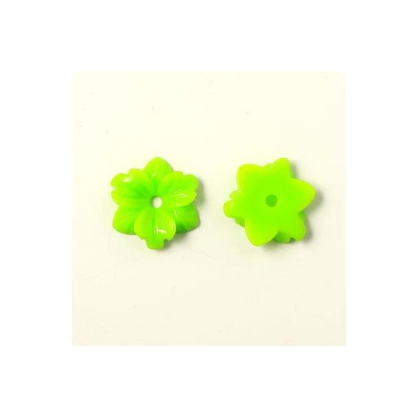 Resin, round lily, green, with hole in the middle, 12x3mm, 4pcs.