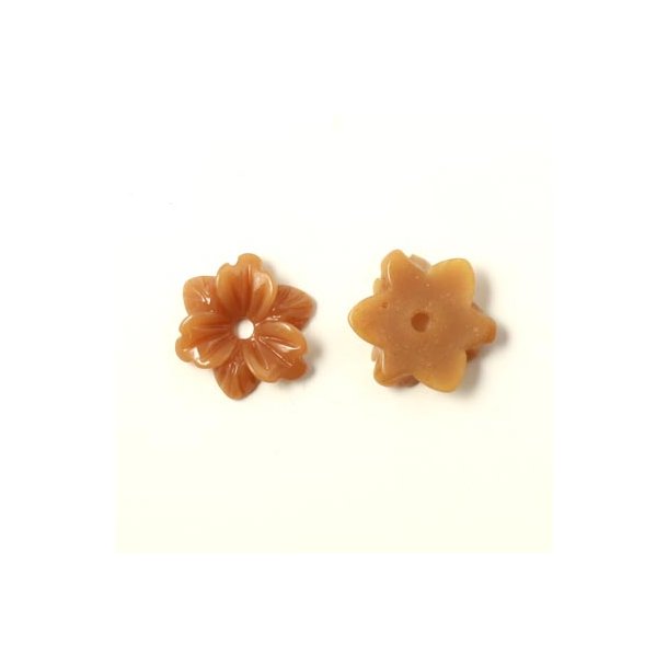 Resin, round lily, caramel brown, with hole in the middle, 12x3mm, 4pcs.