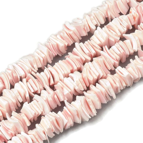 Pearlescent, whole strand, flat uneven square, pale pink, 6-10x5-8.5mm, approx. 270pcs