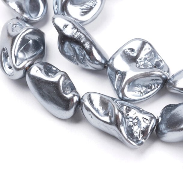 Shell pearl, nugget, uneven, silver/gray, ca. 20x17x9mm, 4pcs