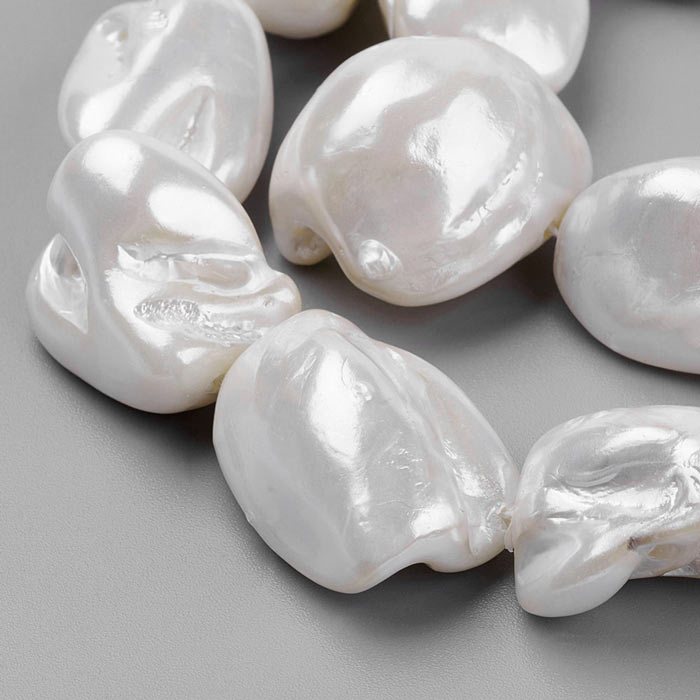 Shell pearls, barocke Perlen, uneben, weiß, ca. 20x17x9 mm, 4 Stk.