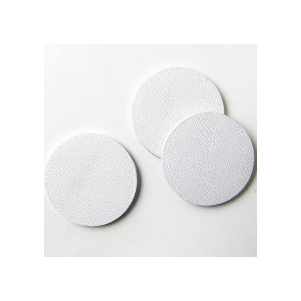 Leather coin, white, fully dyed, 18 mm, 2pcs.