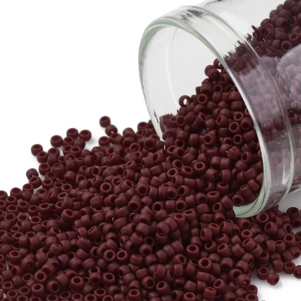 Toho Seed beads, oxblood brown, opaque, frosted, #11, 2x1.5mm, 10gr., 1100 pcs