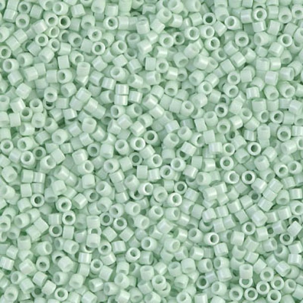 Delica, Gr&ouml;&szlig;e #15, hellmint, undurchsichtig, 1,1x1,3mm, 5,2 g, 1800 St&uuml;ck