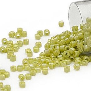 Delica, Größe #11, hellgrün/chartreuse, Glasperlen, schillernd, 1,1x1,7 mm