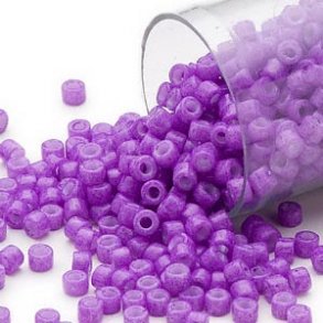 Delica, size #11, red-violet, glass bead, opaque 1.1x1.7mm, 5.2 Gram