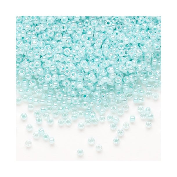 Matsuno seed bead #11, pastel blue, opaque, 2x1.6mm, 40gr, ca. 4100pcs, 