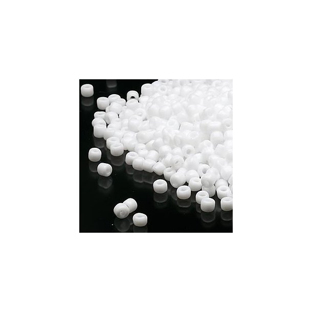 Matsuno seed bead (8/0), opque white, 700pcs.